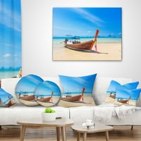 Designart Tropical Beach csónakkal - Seashore Photo Dobás párna - 18x18